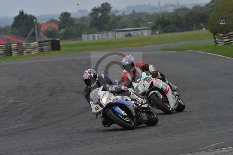 Motorcycle action photographs;cadwell;cadwell park photographs;event digital images;eventdigitalimages;motor racing louth lincolnshire;no limits trackdays;peter wileman photography;trackday;trackday digital images;trackday photos