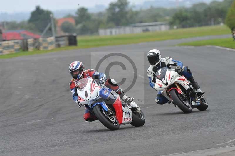 Motorcycle action photographs;cadwell;cadwell park photographs;event digital images;eventdigitalimages;motor racing louth lincolnshire;no limits trackdays;peter wileman photography;trackday;trackday digital images;trackday photos