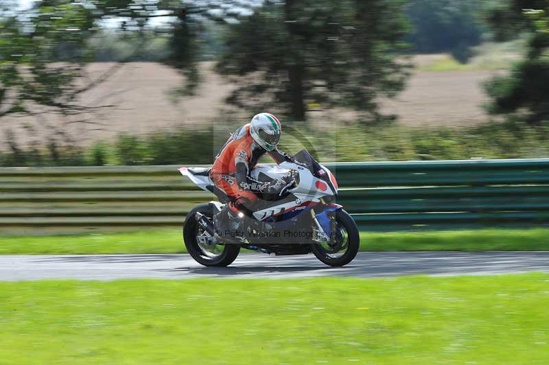 Motorcycle action photographs;cadwell;cadwell park photographs;event digital images;eventdigitalimages;motor racing louth lincolnshire;no limits trackdays;peter wileman photography;trackday;trackday digital images;trackday photos