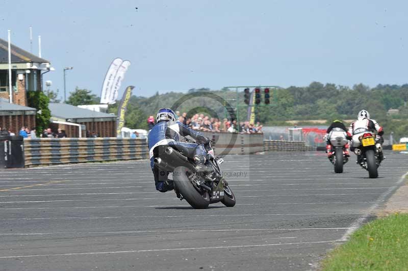 Motorcycle action photographs;cadwell;cadwell park photographs;event digital images;eventdigitalimages;motor racing louth lincolnshire;no limits trackdays;peter wileman photography;trackday;trackday digital images;trackday photos