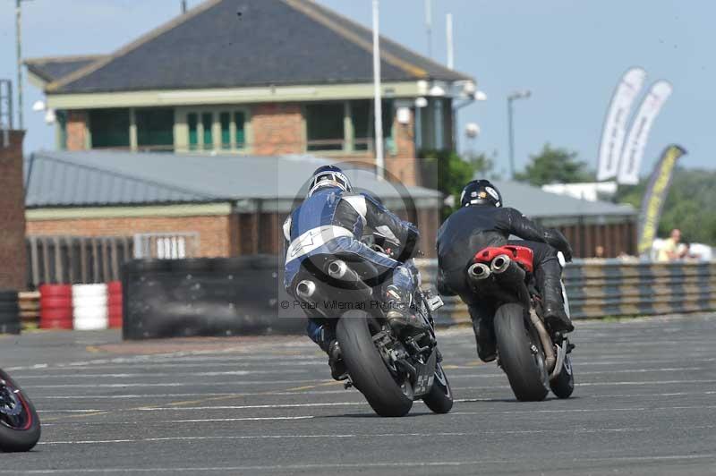 Motorcycle action photographs;cadwell;cadwell park photographs;event digital images;eventdigitalimages;motor racing louth lincolnshire;no limits trackdays;peter wileman photography;trackday;trackday digital images;trackday photos