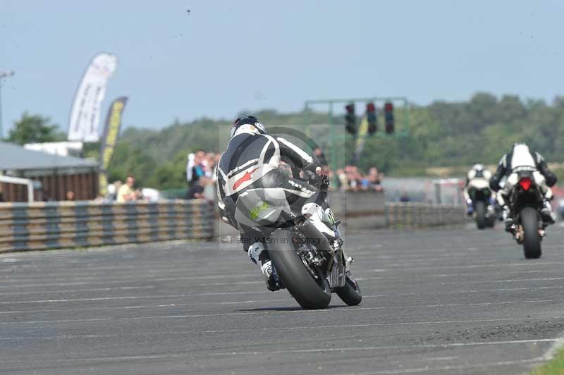 Motorcycle action photographs;cadwell;cadwell park photographs;event digital images;eventdigitalimages;motor racing louth lincolnshire;no limits trackdays;peter wileman photography;trackday;trackday digital images;trackday photos