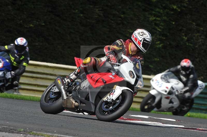 Motorcycle action photographs;cadwell;cadwell park photographs;event digital images;eventdigitalimages;motor racing louth lincolnshire;no limits trackdays;peter wileman photography;trackday;trackday digital images;trackday photos