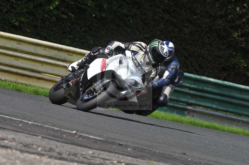 Motorcycle action photographs;cadwell;cadwell park photographs;event digital images;eventdigitalimages;motor racing louth lincolnshire;no limits trackdays;peter wileman photography;trackday;trackday digital images;trackday photos