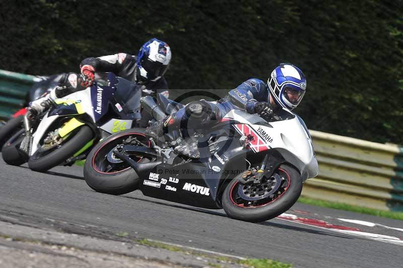 Motorcycle action photographs;cadwell;cadwell park photographs;event digital images;eventdigitalimages;motor racing louth lincolnshire;no limits trackdays;peter wileman photography;trackday;trackday digital images;trackday photos