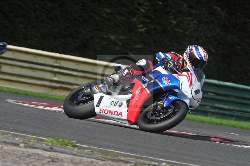 Motorcycle action photographs;cadwell;cadwell park photographs;event digital images;eventdigitalimages;motor racing louth lincolnshire;no limits trackdays;peter wileman photography;trackday;trackday digital images;trackday photos