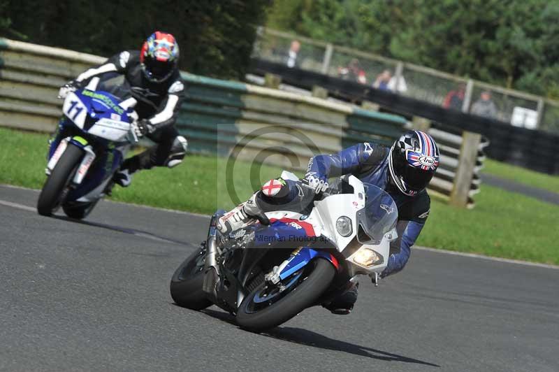 Motorcycle action photographs;cadwell;cadwell park photographs;event digital images;eventdigitalimages;motor racing louth lincolnshire;no limits trackdays;peter wileman photography;trackday;trackday digital images;trackday photos