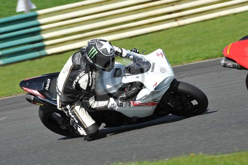 Motorcycle action photographs;cadwell;cadwell park photographs;event digital images;eventdigitalimages;motor racing louth lincolnshire;no limits trackdays;peter wileman photography;trackday;trackday digital images;trackday photos