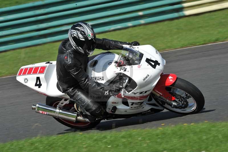 Motorcycle action photographs;cadwell;cadwell park photographs;event digital images;eventdigitalimages;motor racing louth lincolnshire;no limits trackdays;peter wileman photography;trackday;trackday digital images;trackday photos