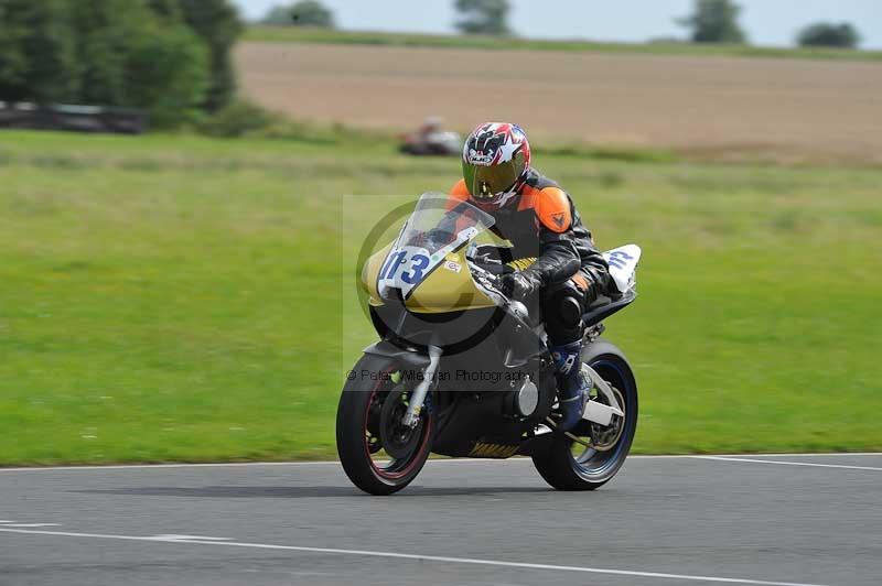 Motorcycle action photographs;cadwell;cadwell park photographs;event digital images;eventdigitalimages;motor racing louth lincolnshire;no limits trackdays;peter wileman photography;trackday;trackday digital images;trackday photos