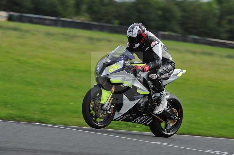 Motorcycle action photographs;cadwell;cadwell park photographs;event digital images;eventdigitalimages;motor racing louth lincolnshire;no limits trackdays;peter wileman photography;trackday;trackday digital images;trackday photos