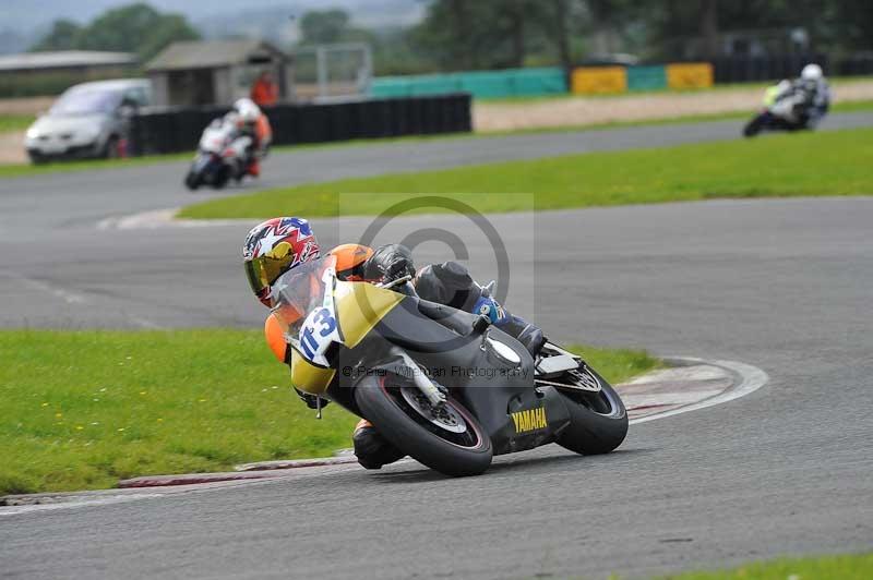 Motorcycle action photographs;cadwell;cadwell park photographs;event digital images;eventdigitalimages;motor racing louth lincolnshire;no limits trackdays;peter wileman photography;trackday;trackday digital images;trackday photos