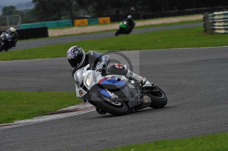 Motorcycle action photographs;cadwell;cadwell park photographs;event digital images;eventdigitalimages;motor racing louth lincolnshire;no limits trackdays;peter wileman photography;trackday;trackday digital images;trackday photos
