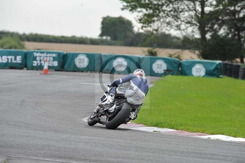 Motorcycle action photographs;cadwell;cadwell park photographs;event digital images;eventdigitalimages;motor racing louth lincolnshire;no limits trackdays;peter wileman photography;trackday;trackday digital images;trackday photos