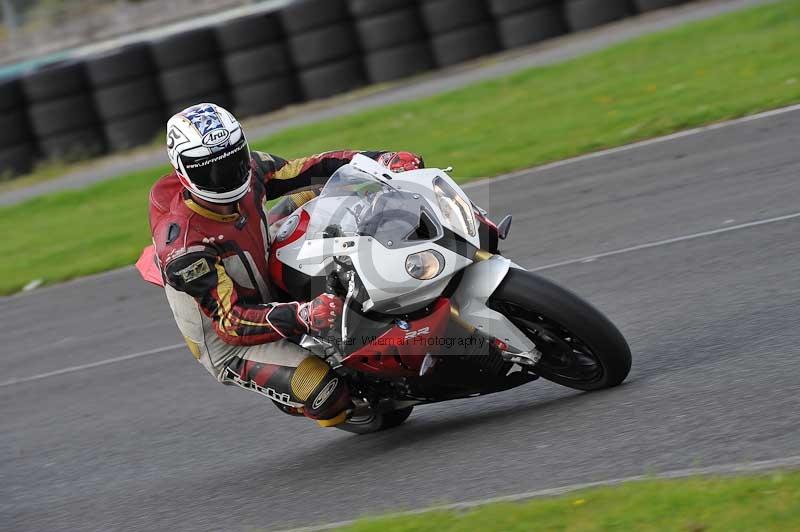 Motorcycle action photographs;cadwell;cadwell park photographs;event digital images;eventdigitalimages;motor racing louth lincolnshire;no limits trackdays;peter wileman photography;trackday;trackday digital images;trackday photos