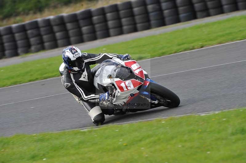 Motorcycle action photographs;cadwell;cadwell park photographs;event digital images;eventdigitalimages;motor racing louth lincolnshire;no limits trackdays;peter wileman photography;trackday;trackday digital images;trackday photos