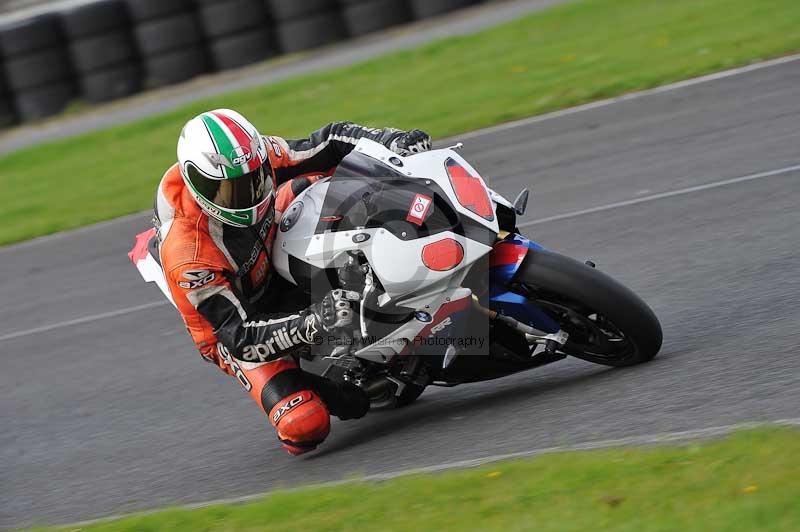Motorcycle action photographs;cadwell;cadwell park photographs;event digital images;eventdigitalimages;motor racing louth lincolnshire;no limits trackdays;peter wileman photography;trackday;trackday digital images;trackday photos