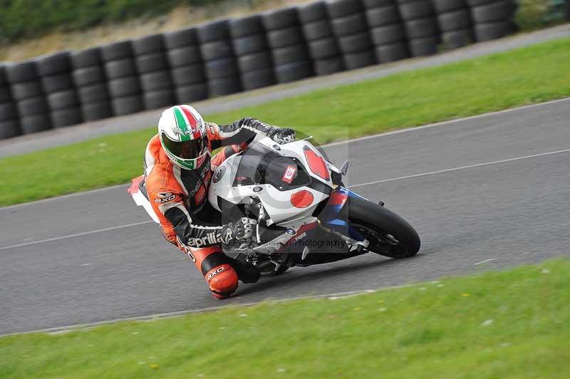 Motorcycle action photographs;cadwell;cadwell park photographs;event digital images;eventdigitalimages;motor racing louth lincolnshire;no limits trackdays;peter wileman photography;trackday;trackday digital images;trackday photos