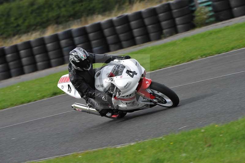 Motorcycle action photographs;cadwell;cadwell park photographs;event digital images;eventdigitalimages;motor racing louth lincolnshire;no limits trackdays;peter wileman photography;trackday;trackday digital images;trackday photos