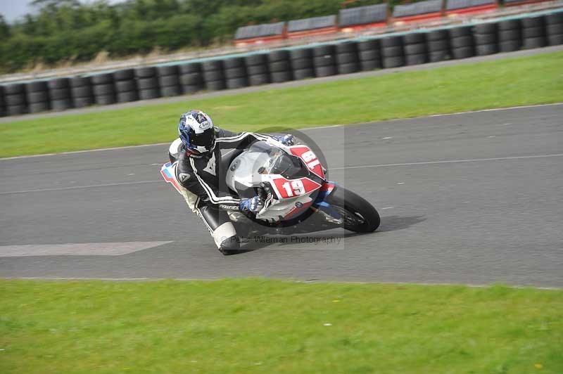 Motorcycle action photographs;cadwell;cadwell park photographs;event digital images;eventdigitalimages;motor racing louth lincolnshire;no limits trackdays;peter wileman photography;trackday;trackday digital images;trackday photos