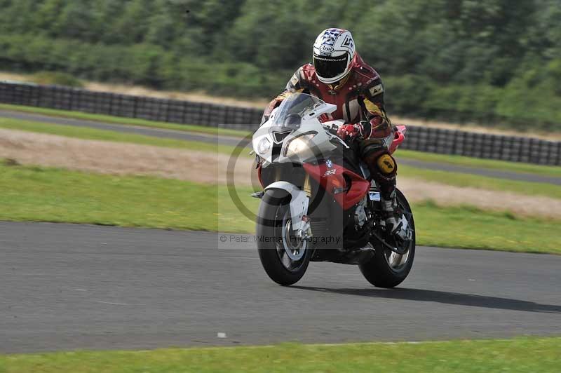 Motorcycle action photographs;cadwell;cadwell park photographs;event digital images;eventdigitalimages;motor racing louth lincolnshire;no limits trackdays;peter wileman photography;trackday;trackday digital images;trackday photos
