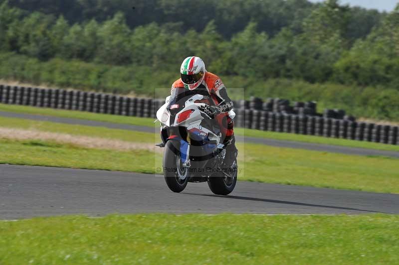 Motorcycle action photographs;cadwell;cadwell park photographs;event digital images;eventdigitalimages;motor racing louth lincolnshire;no limits trackdays;peter wileman photography;trackday;trackday digital images;trackday photos