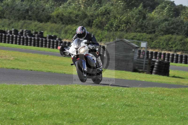 Motorcycle action photographs;cadwell;cadwell park photographs;event digital images;eventdigitalimages;motor racing louth lincolnshire;no limits trackdays;peter wileman photography;trackday;trackday digital images;trackday photos