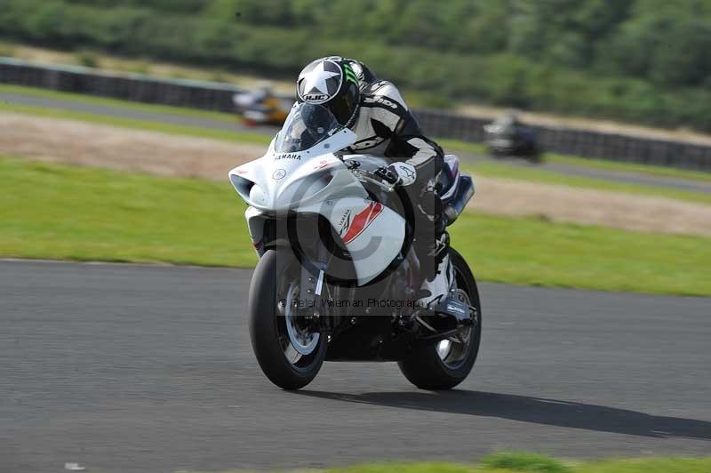 Motorcycle action photographs;cadwell;cadwell park photographs;event digital images;eventdigitalimages;motor racing louth lincolnshire;no limits trackdays;peter wileman photography;trackday;trackday digital images;trackday photos