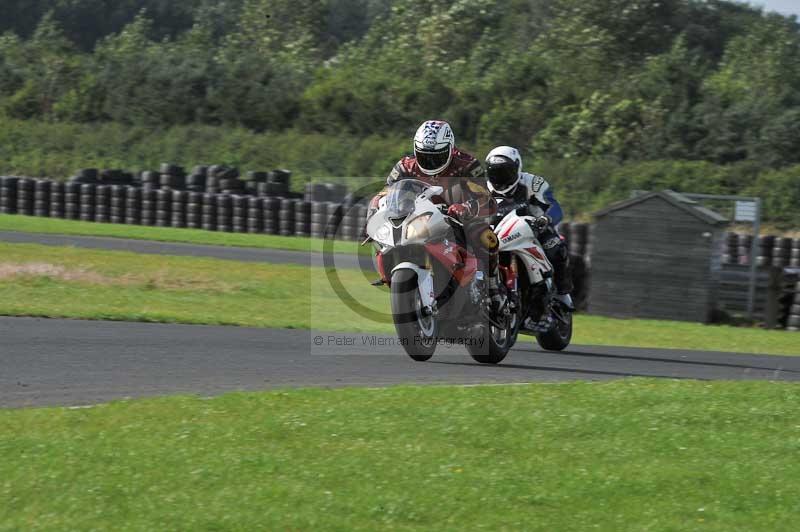 Motorcycle action photographs;cadwell;cadwell park photographs;event digital images;eventdigitalimages;motor racing louth lincolnshire;no limits trackdays;peter wileman photography;trackday;trackday digital images;trackday photos
