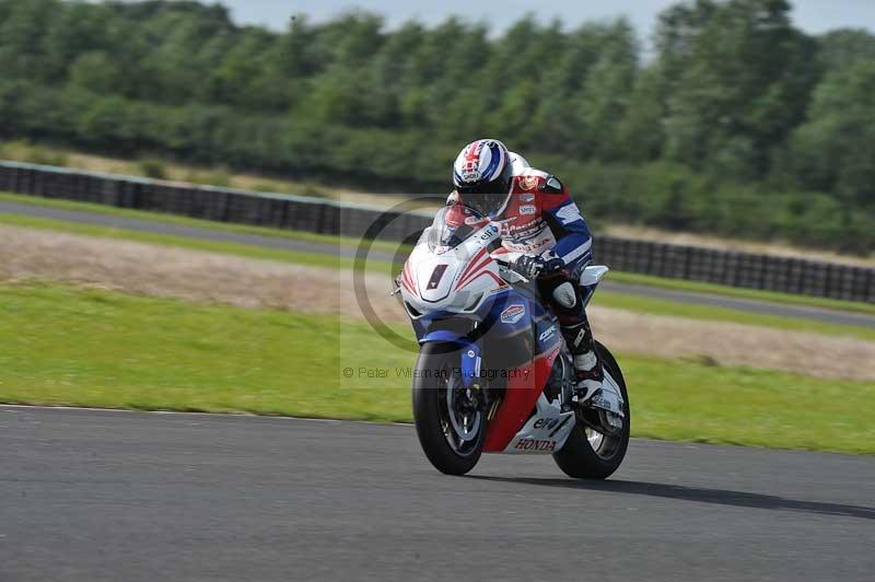 Motorcycle action photographs;cadwell;cadwell park photographs;event digital images;eventdigitalimages;motor racing louth lincolnshire;no limits trackdays;peter wileman photography;trackday;trackday digital images;trackday photos