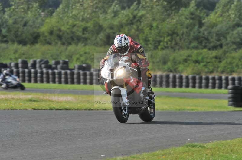 Motorcycle action photographs;cadwell;cadwell park photographs;event digital images;eventdigitalimages;motor racing louth lincolnshire;no limits trackdays;peter wileman photography;trackday;trackday digital images;trackday photos