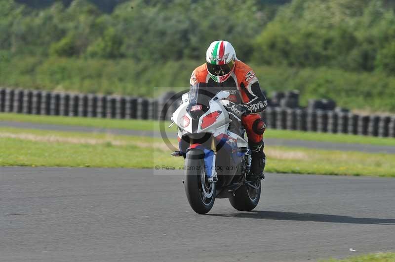 Motorcycle action photographs;cadwell;cadwell park photographs;event digital images;eventdigitalimages;motor racing louth lincolnshire;no limits trackdays;peter wileman photography;trackday;trackday digital images;trackday photos