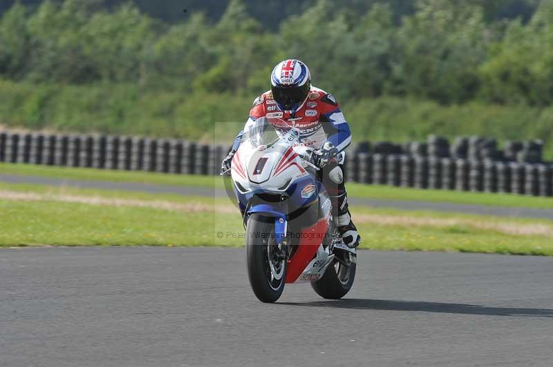 Motorcycle action photographs;cadwell;cadwell park photographs;event digital images;eventdigitalimages;motor racing louth lincolnshire;no limits trackdays;peter wileman photography;trackday;trackday digital images;trackday photos