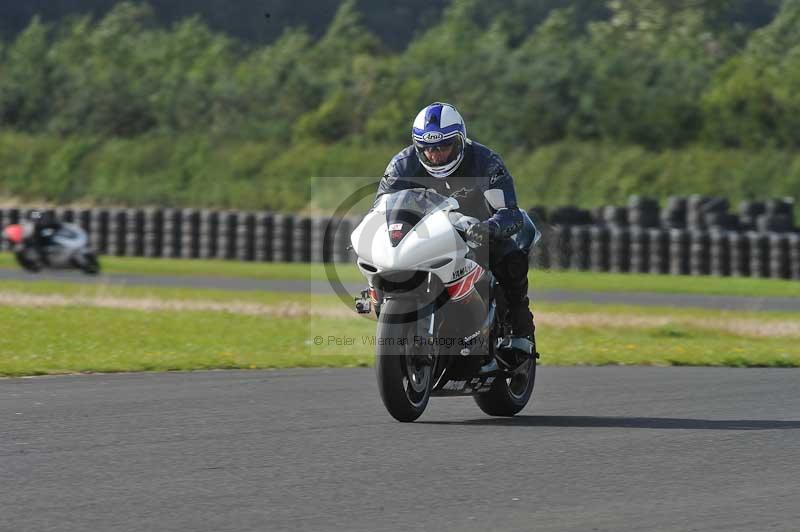 Motorcycle action photographs;cadwell;cadwell park photographs;event digital images;eventdigitalimages;motor racing louth lincolnshire;no limits trackdays;peter wileman photography;trackday;trackday digital images;trackday photos