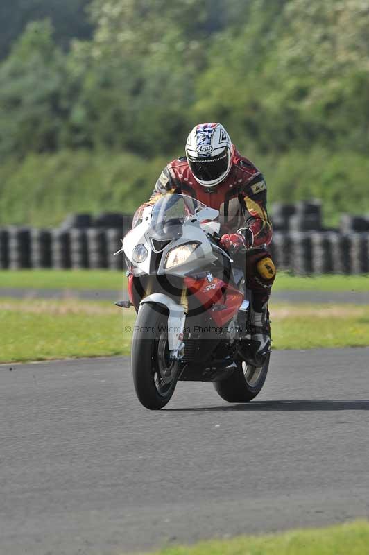 Motorcycle action photographs;cadwell;cadwell park photographs;event digital images;eventdigitalimages;motor racing louth lincolnshire;no limits trackdays;peter wileman photography;trackday;trackday digital images;trackday photos