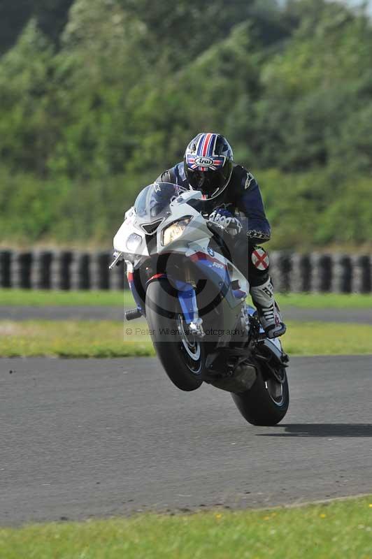 Motorcycle action photographs;cadwell;cadwell park photographs;event digital images;eventdigitalimages;motor racing louth lincolnshire;no limits trackdays;peter wileman photography;trackday;trackday digital images;trackday photos