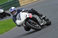 Motorcycle-action-photographs;cadwell;cadwell-park-photographs;event-digital-images;eventdigitalimages;motor-racing-louth-lincolnshire;no-limits-trackdays;peter-wileman-photography;trackday;trackday-digital-images;trackday-photos