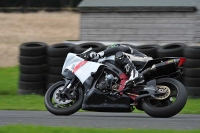 Motorcycle-action-photographs;cadwell;cadwell-park-photographs;event-digital-images;eventdigitalimages;motor-racing-louth-lincolnshire;no-limits-trackdays;peter-wileman-photography;trackday;trackday-digital-images;trackday-photos
