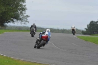 Motorcycle-action-photographs;cadwell;cadwell-park-photographs;event-digital-images;eventdigitalimages;motor-racing-louth-lincolnshire;no-limits-trackdays;peter-wileman-photography;trackday;trackday-digital-images;trackday-photos