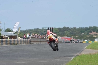 Motorcycle-action-photographs;cadwell;cadwell-park-photographs;event-digital-images;eventdigitalimages;motor-racing-louth-lincolnshire;no-limits-trackdays;peter-wileman-photography;trackday;trackday-digital-images;trackday-photos