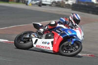 Motorcycle-action-photographs;cadwell;cadwell-park-photographs;event-digital-images;eventdigitalimages;motor-racing-louth-lincolnshire;no-limits-trackdays;peter-wileman-photography;trackday;trackday-digital-images;trackday-photos