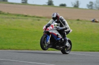 Motorcycle-action-photographs;cadwell;cadwell-park-photographs;event-digital-images;eventdigitalimages;motor-racing-louth-lincolnshire;no-limits-trackdays;peter-wileman-photography;trackday;trackday-digital-images;trackday-photos