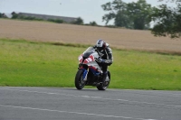 Motorcycle-action-photographs;cadwell;cadwell-park-photographs;event-digital-images;eventdigitalimages;motor-racing-louth-lincolnshire;no-limits-trackdays;peter-wileman-photography;trackday;trackday-digital-images;trackday-photos