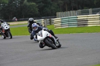 Motorcycle-action-photographs;cadwell;cadwell-park-photographs;event-digital-images;eventdigitalimages;motor-racing-louth-lincolnshire;no-limits-trackdays;peter-wileman-photography;trackday;trackday-digital-images;trackday-photos