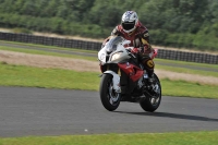 Motorcycle-action-photographs;cadwell;cadwell-park-photographs;event-digital-images;eventdigitalimages;motor-racing-louth-lincolnshire;no-limits-trackdays;peter-wileman-photography;trackday;trackday-digital-images;trackday-photos