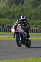 Motorcycle-action-photographs;cadwell;cadwell-park-photographs;event-digital-images;eventdigitalimages;motor-racing-louth-lincolnshire;no-limits-trackdays;peter-wileman-photography;trackday;trackday-digital-images;trackday-photos