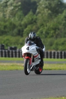 Motorcycle-action-photographs;cadwell;cadwell-park-photographs;event-digital-images;eventdigitalimages;motor-racing-louth-lincolnshire;no-limits-trackdays;peter-wileman-photography;trackday;trackday-digital-images;trackday-photos