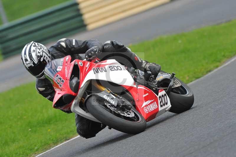 Motorcycle action photographs;cadwell;cadwell park photographs;event digital images;eventdigitalimages;motor racing louth lincolnshire;no limits trackdays;peter wileman photography;trackday;trackday digital images;trackday photos