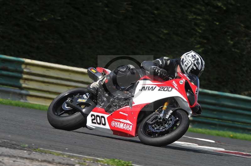 Motorcycle action photographs;cadwell;cadwell park photographs;event digital images;eventdigitalimages;motor racing louth lincolnshire;no limits trackdays;peter wileman photography;trackday;trackday digital images;trackday photos