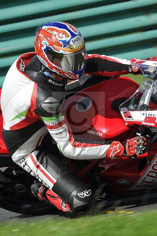 Motorcycle action photographs;cadwell;cadwell park photographs;event digital images;eventdigitalimages;motor racing louth lincolnshire;no limits trackdays;peter wileman photography;trackday;trackday digital images;trackday photos